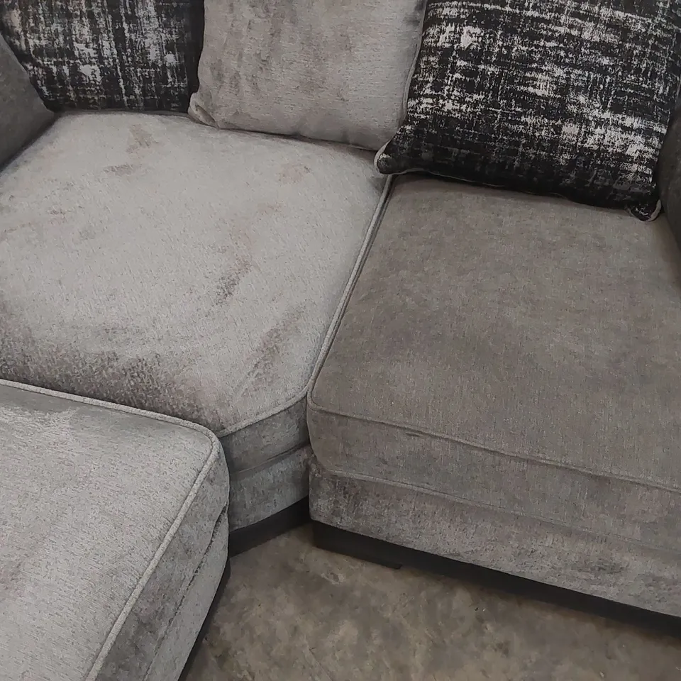 QUALITY DESIGNER UPHOLSTERED CORNER SOFA - BLACK & GREY