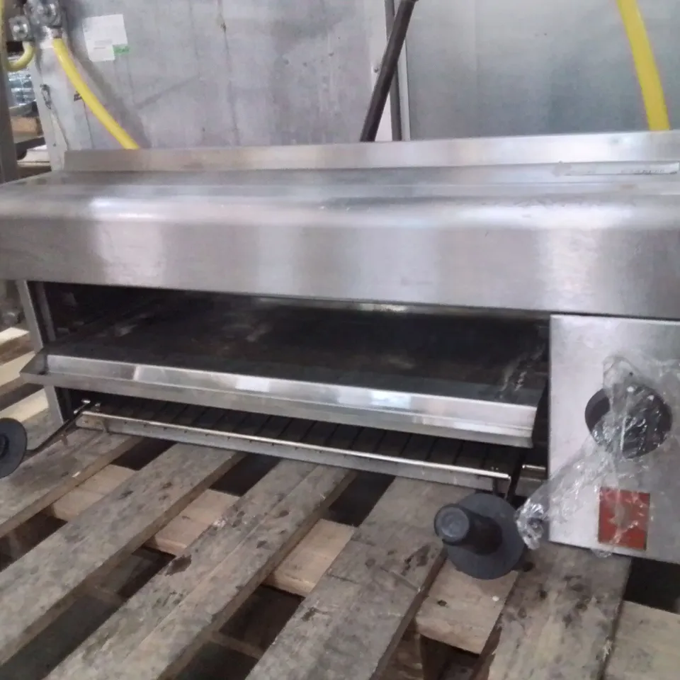 COMMERCIAL FALCON GRILL