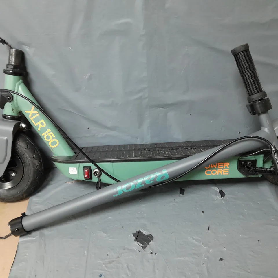 BOXED RAZOR XLR 150 - COLLECTION ONLY 