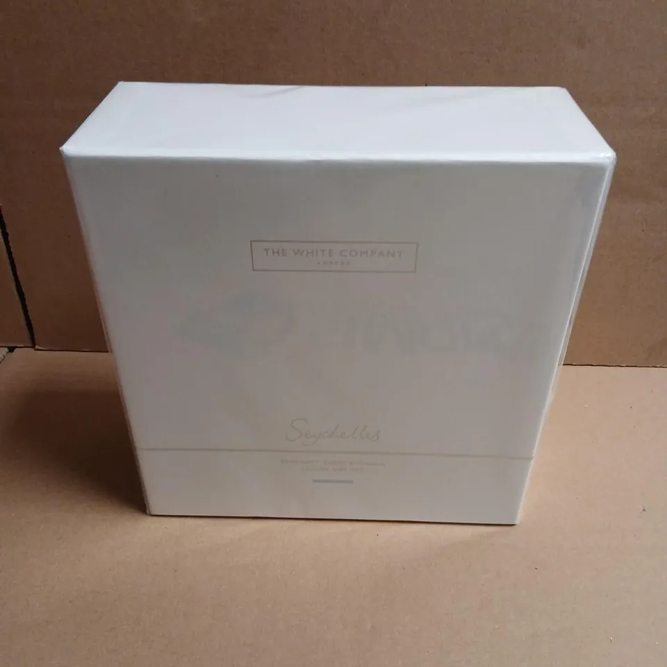 THE WHITE COMPANY BERGAMOT, AMBER & VANILLA LUXURY GIFT SET – SEYCHELLES, BATH & BODY