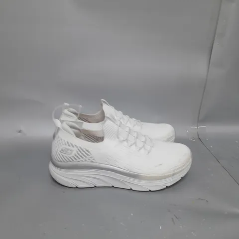 Sketcher D'lux Walker Stretch Fit White Trainers - Size 8