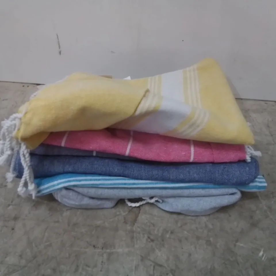 BAGGED CHILDREN'S BEACH TOWELS (SET OF 6)