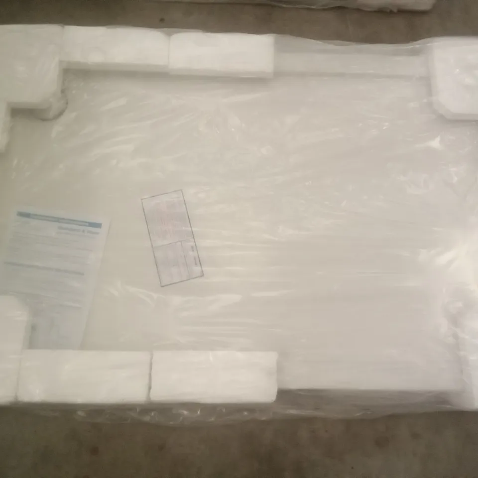RECTANGULAR SHOWER TRAY
