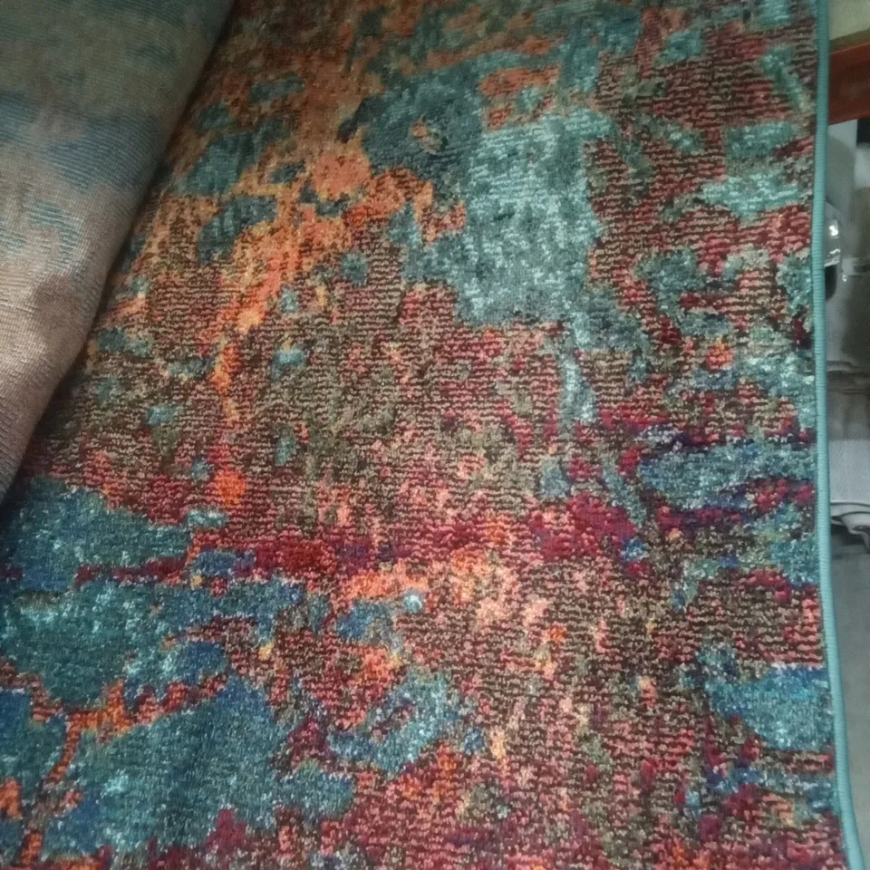 BAYPORT BLUE/ORANGE/RED AREA RUG 7.5'