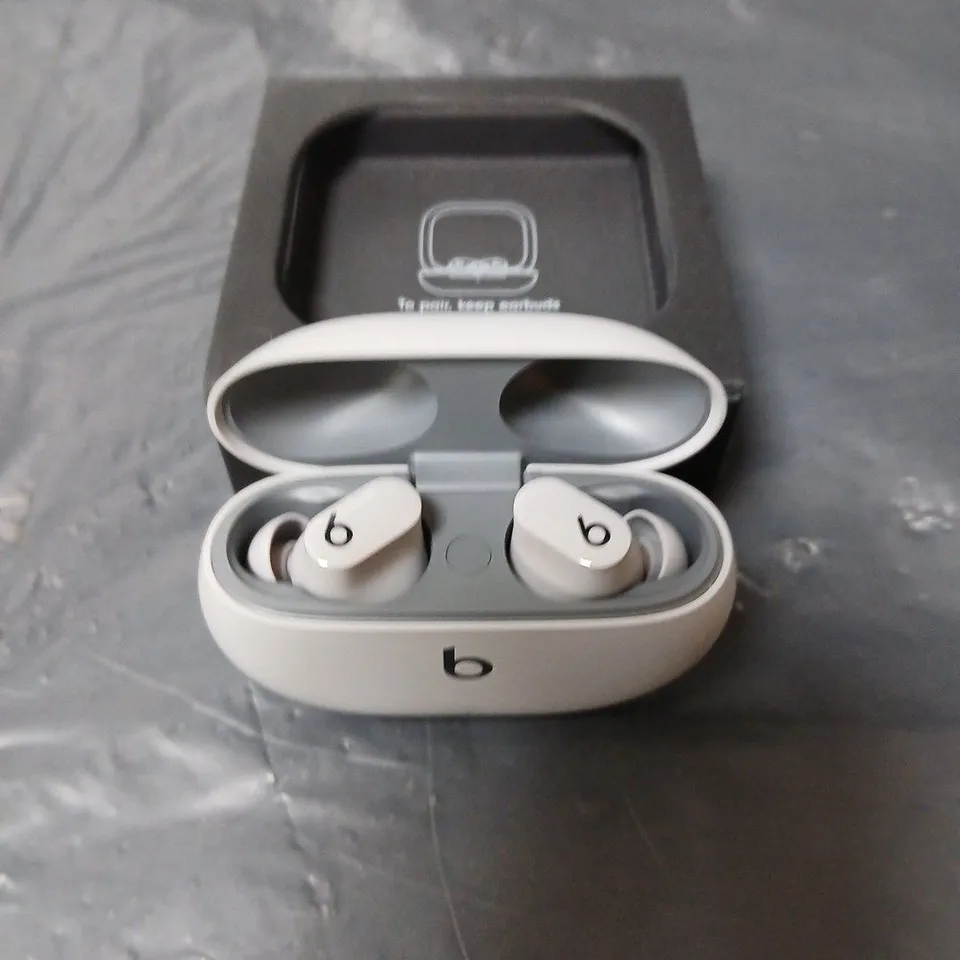 BEATS FIT PRO TRUE WIRELESS EARBUDS