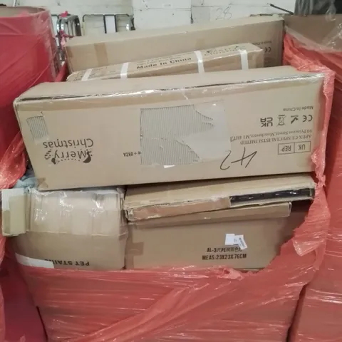 PALLET CONTAINING VARIOUS ASSORTED BOXED HOUSEHOLD ITEMS TO INCLUDE: CHRISTMAS TREES, PET STAIRS AND LOTS MORE UNMARKED BOXED ITEMS 