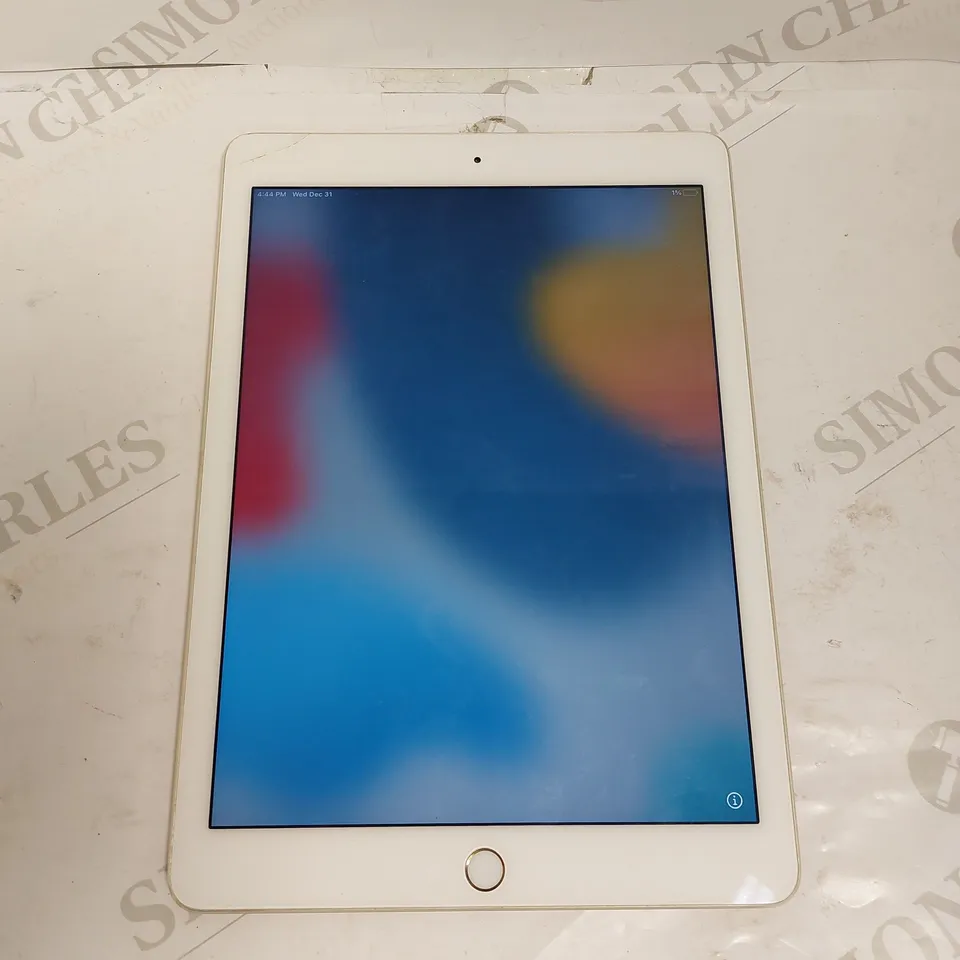 APPLE IPAD AIR 2 MODEL A1566