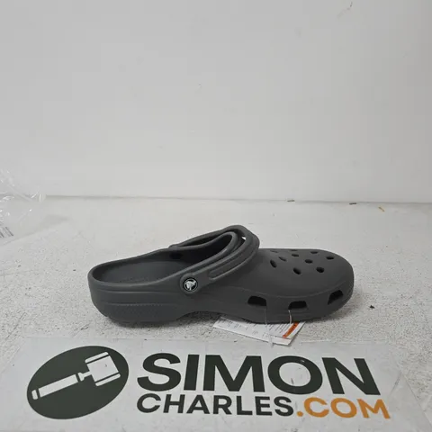 CROCS CLASSIC CLOG – GREY, UK 9 (EU 44)