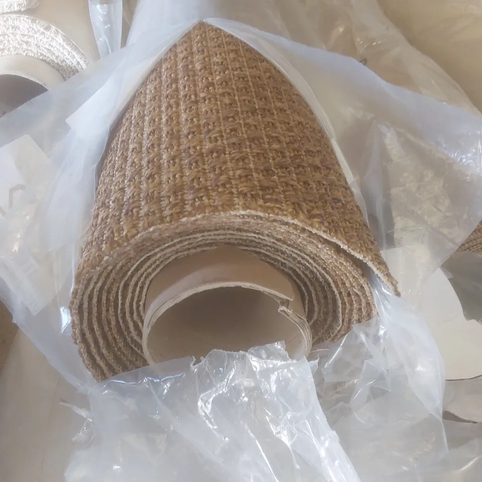 ROLL OF QUALITY EASI SISAL BASKET WEAVE CARPET // SIZE: APPROX 4 X 4.6m