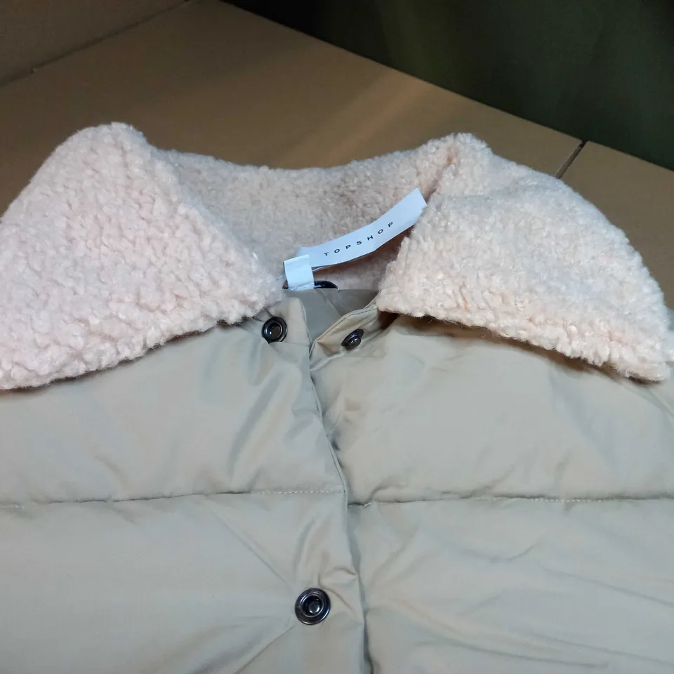 TOPSHOP SAND PADDED/BORG DETAILED JACKET - SIZE 16