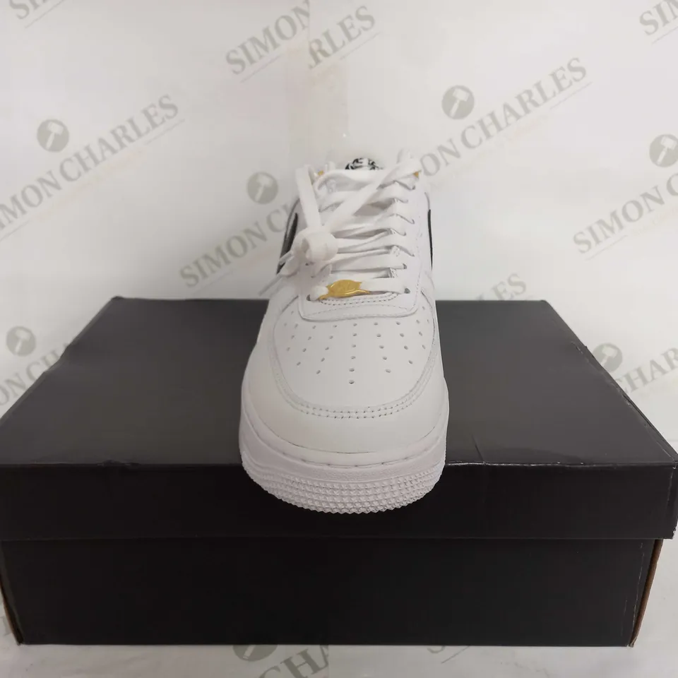 NIKE AIR FORCE 1 07 LVB - UK 8.5
