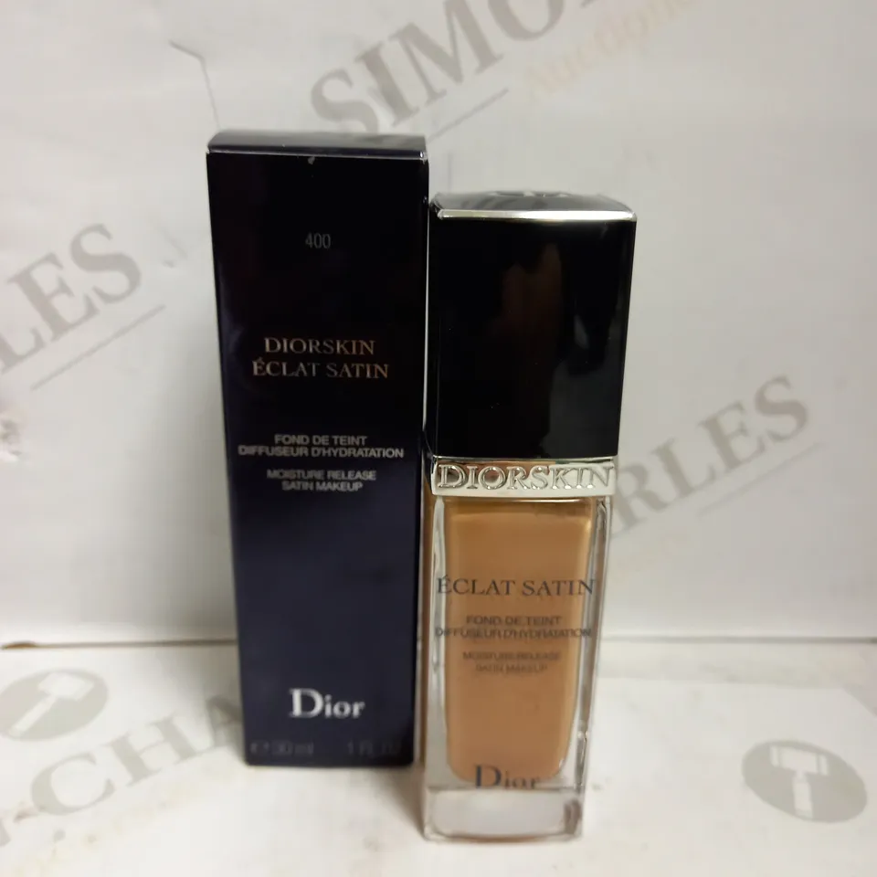 DIOR DIORSKIN ECLAT SATIN MOISTURE RELEASE SATIN MAKEUP 30ML - 400 HONEY BEIGE 