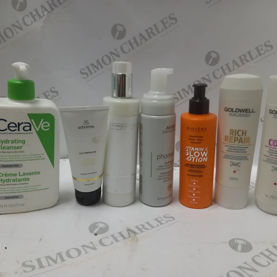 APPROXIMATELY 7 COSMETICS ITEMS TO INCLUDE CERAVE HYDRATING CLEANSER (473ml), THE WHITE COMPANY FLOWERS HAND & NAIL CREAM (250ml), AVEDA PHOMOLLIENT STYLING FOAM (200ml), ETC
