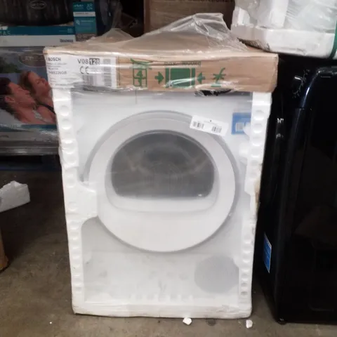 SERIES 4 WTH85226GB FREESTANDING HEAT PUMP TUMBLE DRYER, 8KG LOAD, WHITE