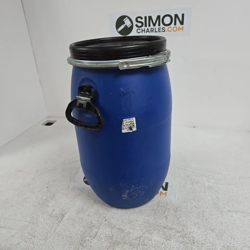 BLUE 200L PLASTIC DRUM WITH LID AND SIDE HANDLES WITH LOCKABLE LID