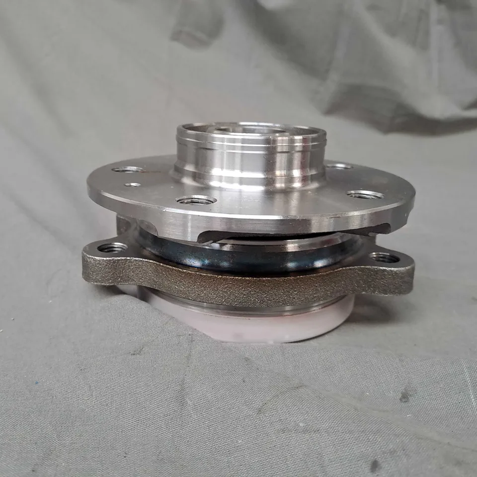 WHEEL HUB ASSEMBLY 