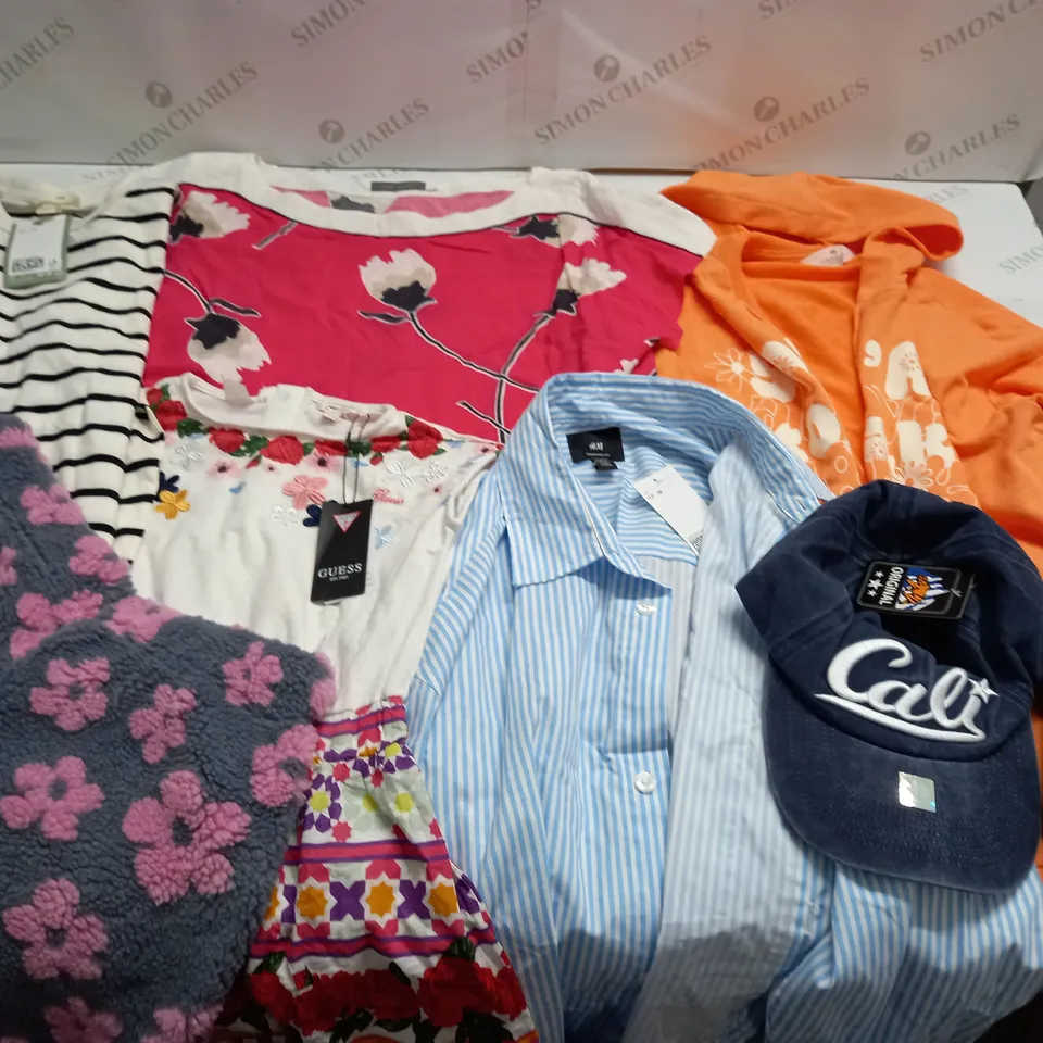 LARGE QUANTITY OF ASSORTED CLOTHING ITEMS MINT VELVET, GUESS AND H&M
