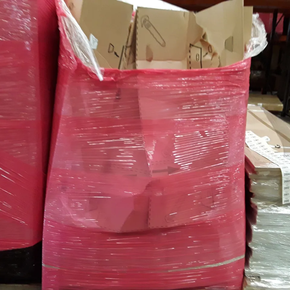 PALLET TO CONTAIN AN ASSORTMENT OF HOUSEHOLD ITEMS TO INCLUDE GARDEN KEEPER SEAT, BAGS, INSECT KILLER DESK TOP ECO FISH TANK ECT