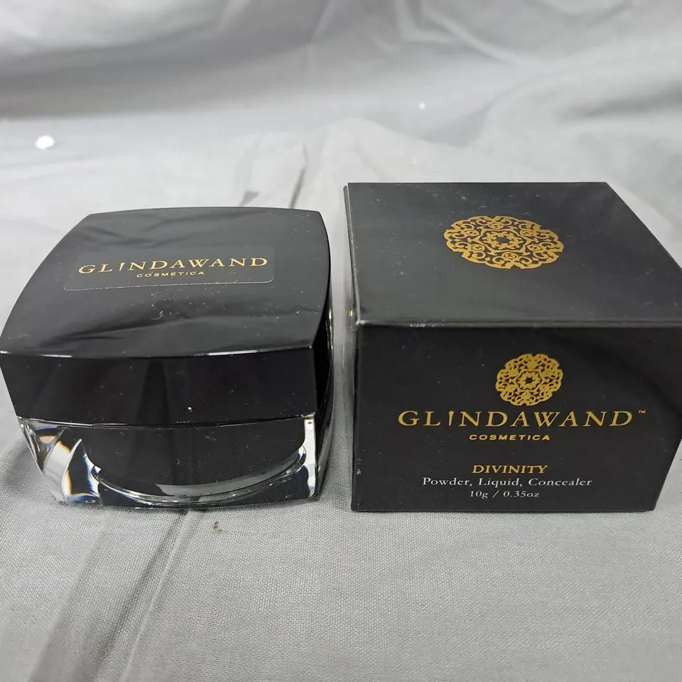 GLINDWAND COSMETICA DIVINITY POWDER LIQUID & CONCEALER – FRENCH BEIGE 