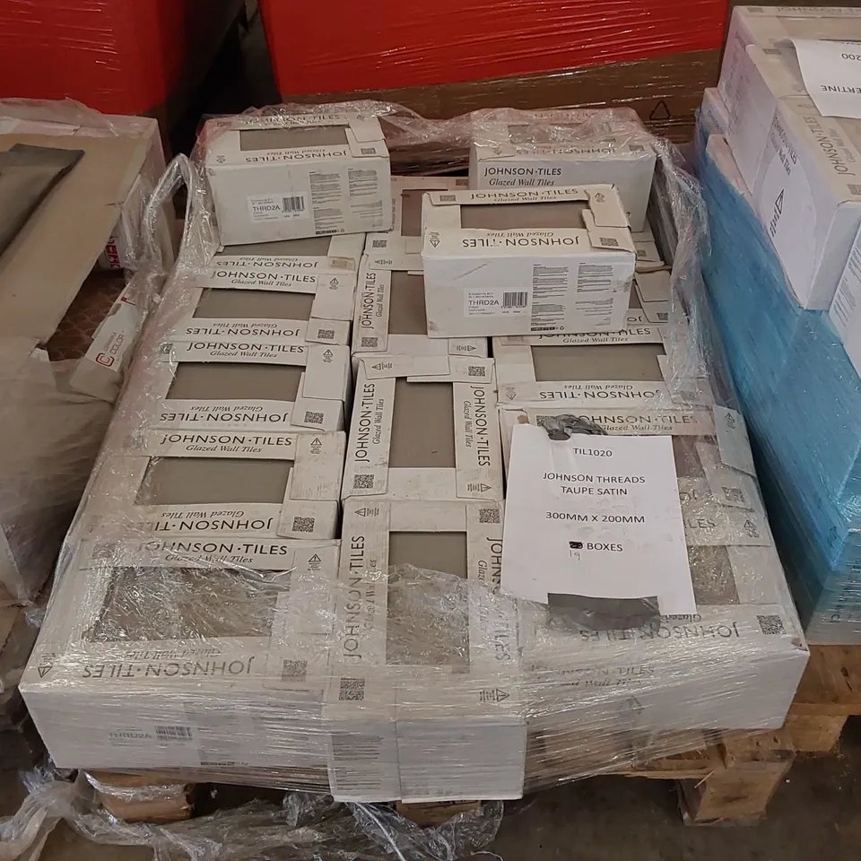 PALLET OF JOHNSON THREADS TAUPE SATIN 300MM X 200MM TILES, APPROXIMATELY 19 BOXES