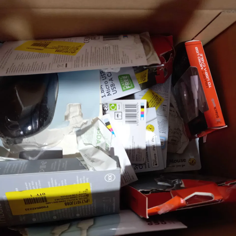 LOT OF APPROXIMATELY 20 ASSORTED HOUSEHOLD ITEMS TO INCLUDE MIXX CHARGESPOT WIRELESS CHARGER, JVC TRUE WIRELESS EARBUDS, MIXX STREAMBUDS HYBRID CHARGE TRUE WIRELESS EARBUDS, ETC