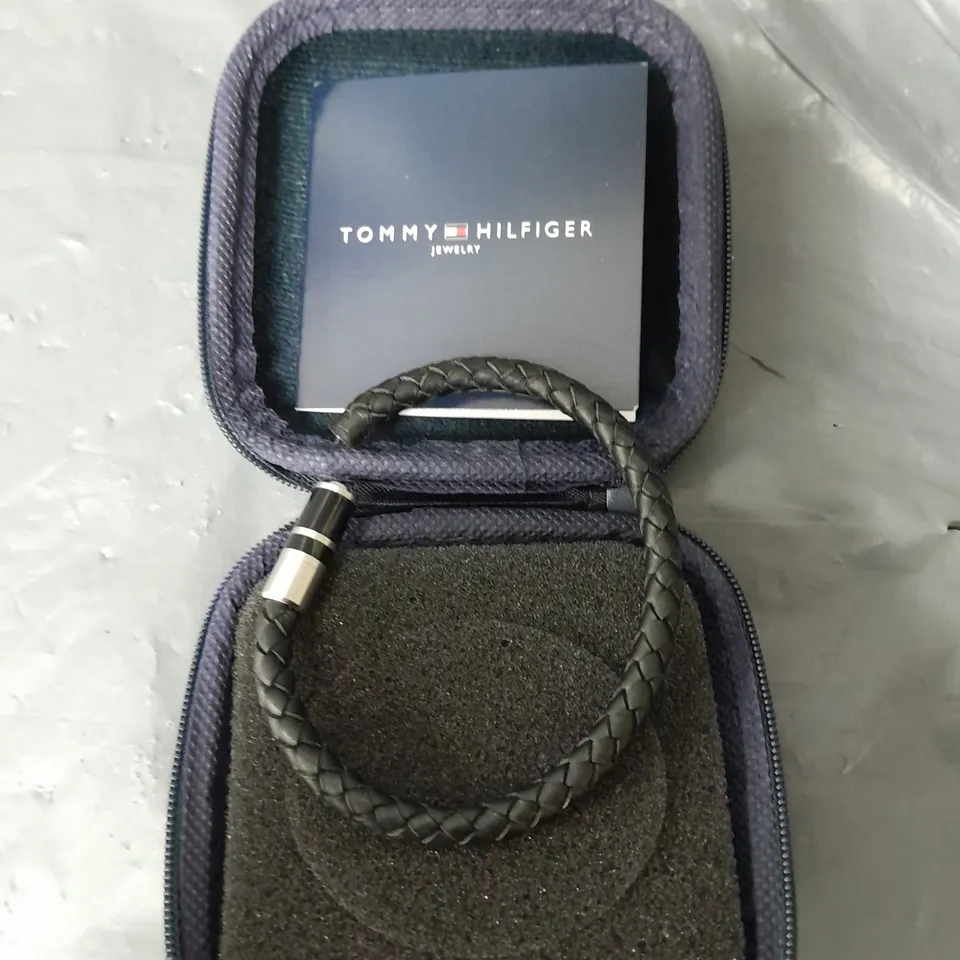 TOMMY HILFIGER MEN'S BLACK LEATHER BRAIDED BRACELET