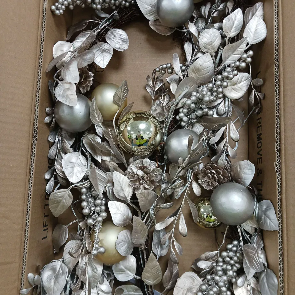 6FT CHAMPAGNE GOLD PRE LIT GARLAND RRP £39.99