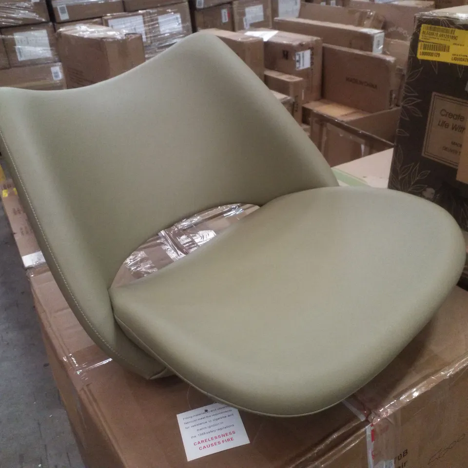 BOXED CONTOUR BARSTOOL GOLD OLIVE PU