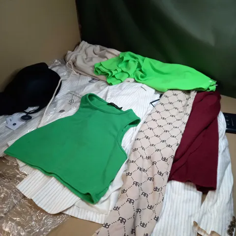 LARGE QUANTITY OF ASSORTED UNBAGGED CLOTHING TO INCLUDE M&S COLLECTION, SHEIN AND ANNA MADSEN
