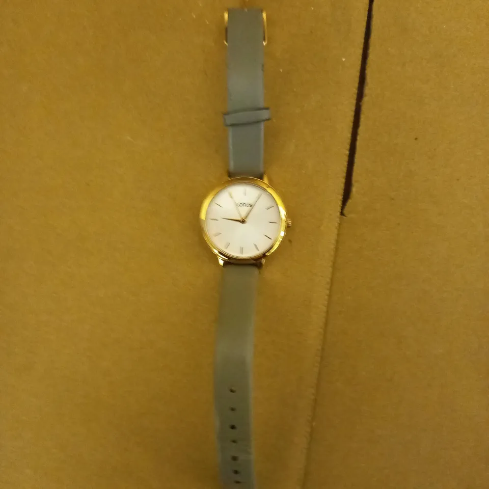 LORUS WOMENS LEATHER STRAP WATCH 