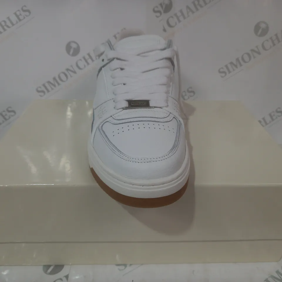 BOXED PAIR OF REPRESENT SHOES IN WHITE/TAN UK SIZE 7.5