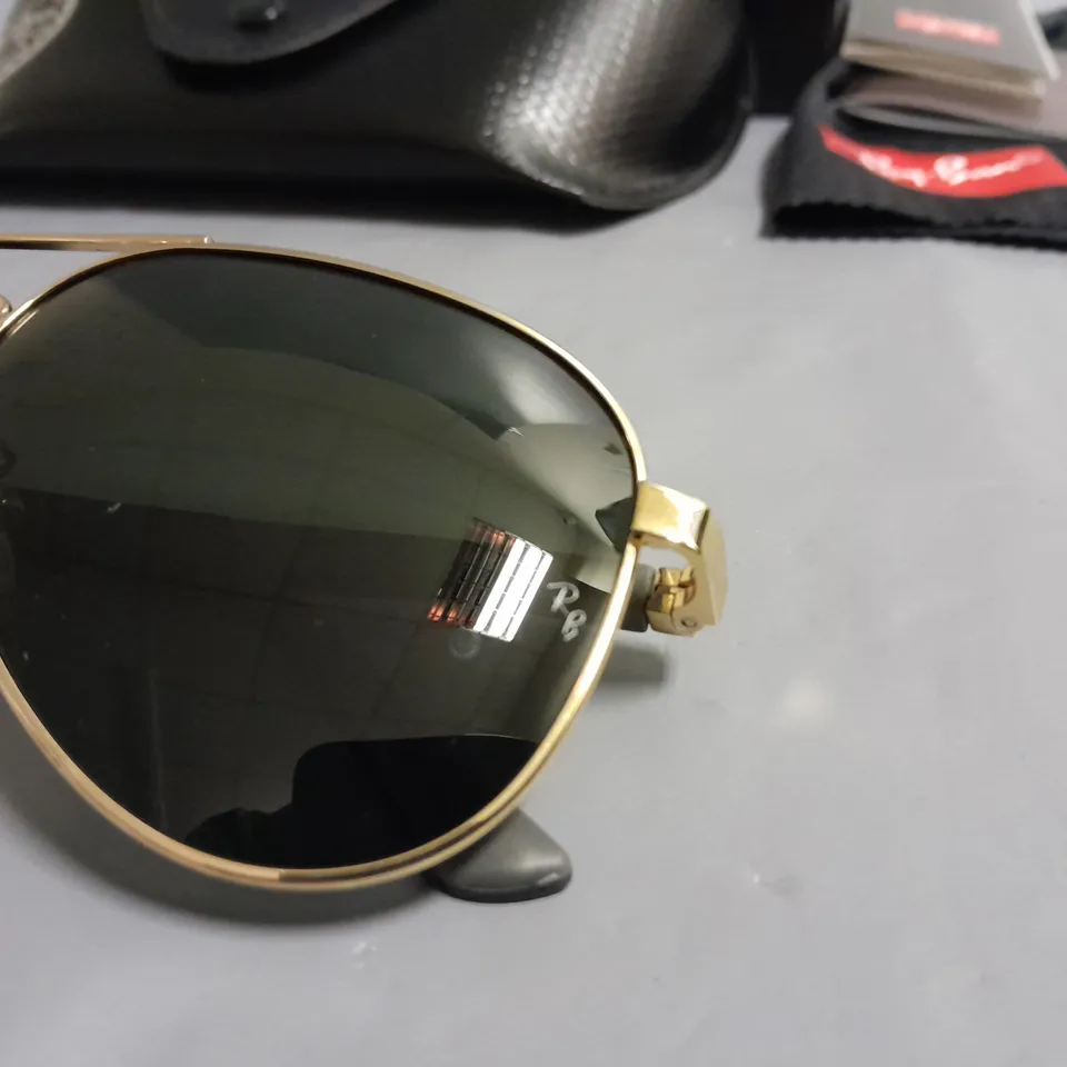 BOXED RAY BAN TECH CARBON FIBRE COLLECTION GLASSES