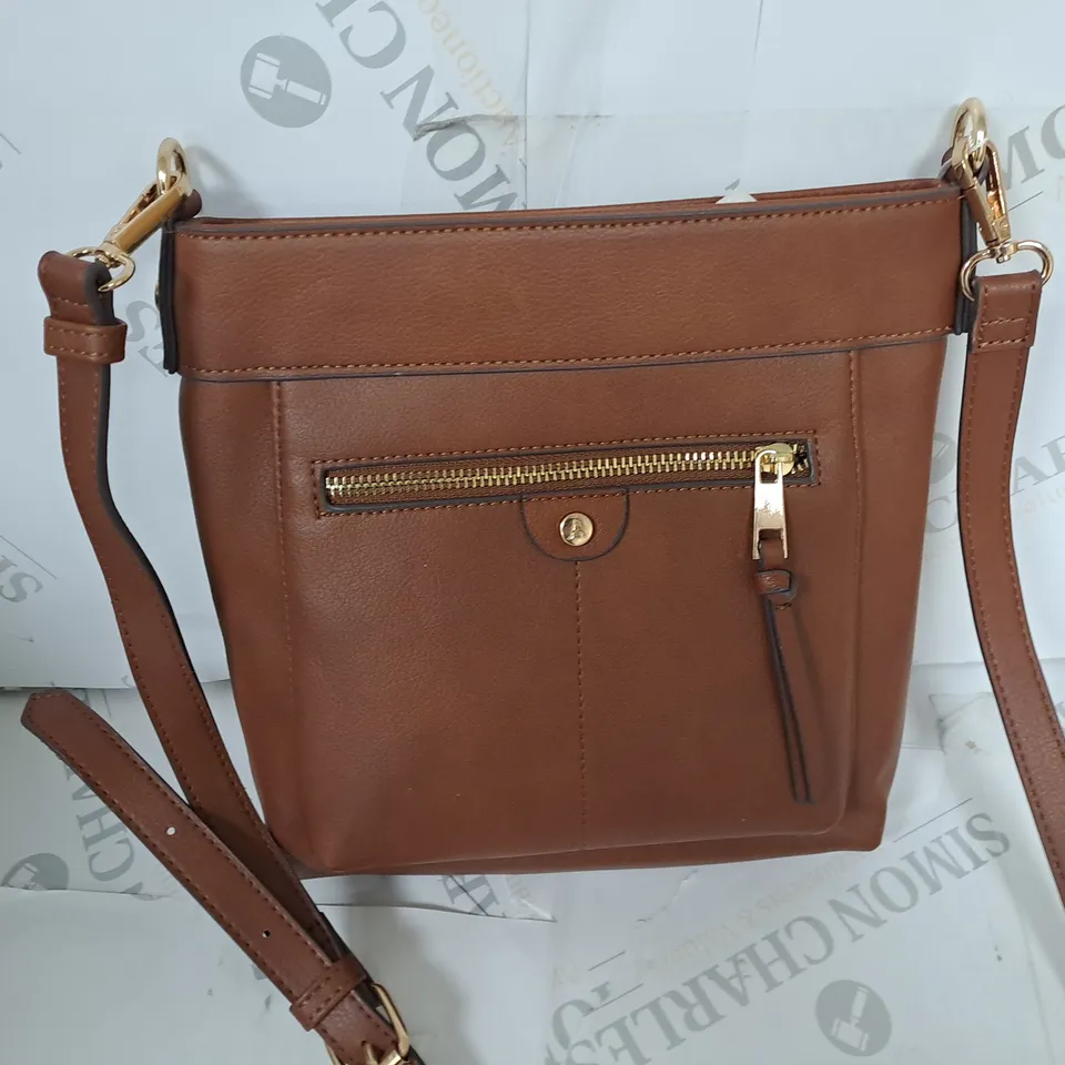 ACCESSORIZE BROWN LEATHER LOOK BAG
