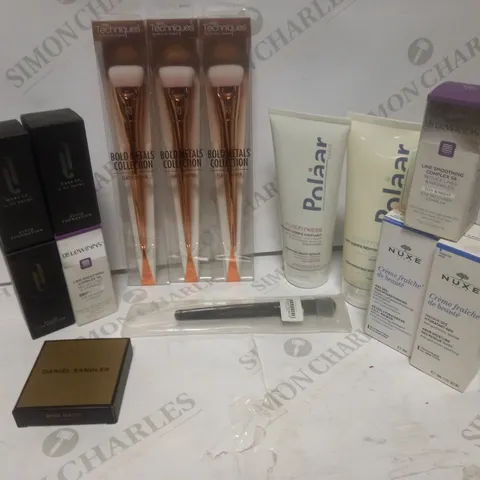 LOT TO CONTAIN APPROX. 15 X ASSORTED BEAUTY PRODUCTS, INCLUDES BRUSHES, FOUNDATION, EYE RECOVERY PRODUCTS ETC