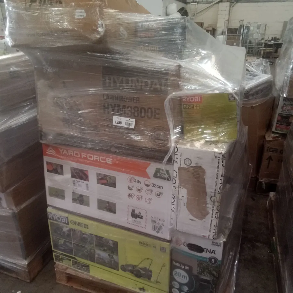 PALLET OF APPROXIMATELY 15 ASSORTED HOUSEHOLD AND ELECTRICAL PRODUCTS TO INCLUDE