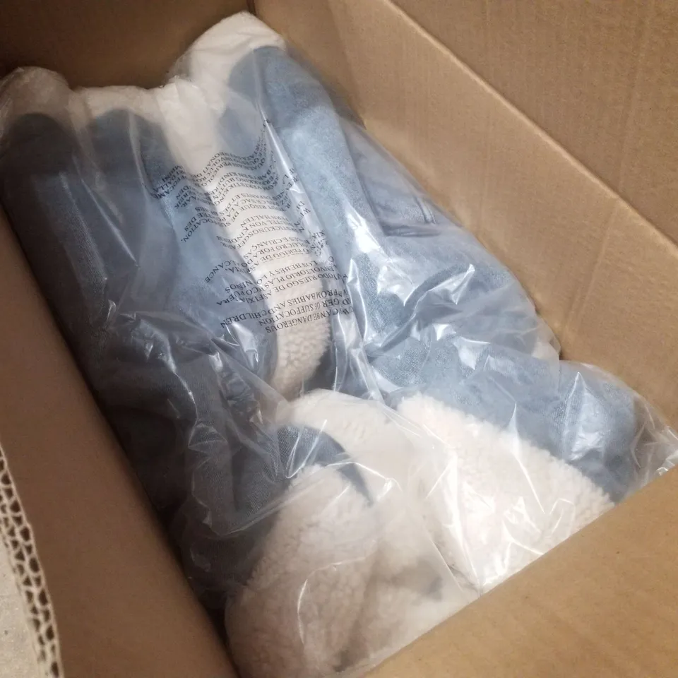 BOX CONTAINING APPROXIMATELY 3 BRAND NEW SIMPLY BE BLUE REGULAR SLEEVELESS DENIM GILETS - SIZE 24