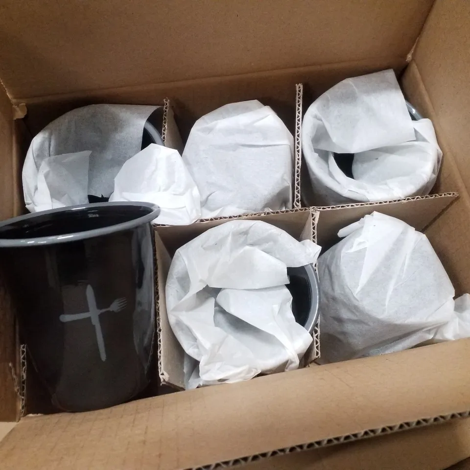 BOX CONTAINING 48 BRAND NEW ENAMEL CUPS 8.5×5.3×9CM