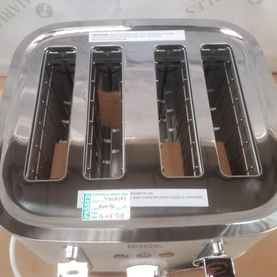 BOXED MORPHY RICHARDS 248021 ILLUMINATION WHITE 4-SLICE TOASTER