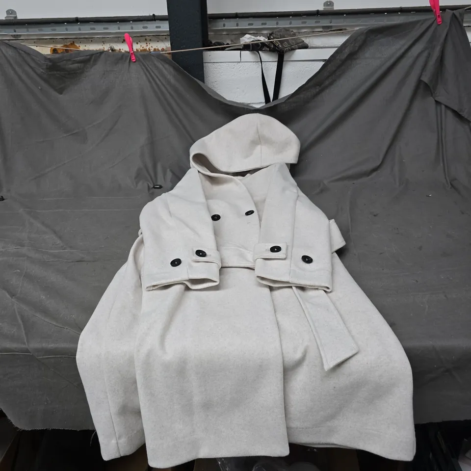 ZARA BEIGE LONG BELTED COAT – WOMEN'S OUTERWEAR, SIZE M (TAG ATTACHED)