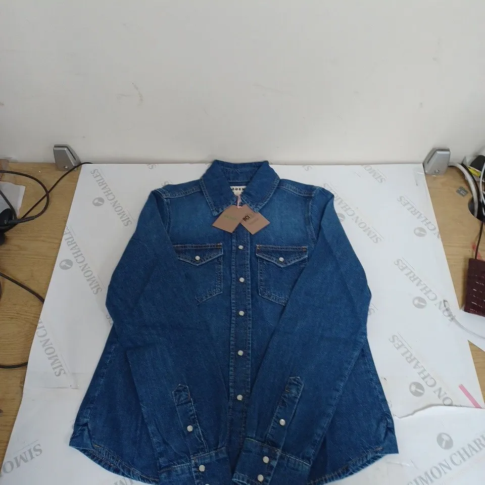 BODEN STRAIGHT FIT DENIM SHIRT - SIZE 8