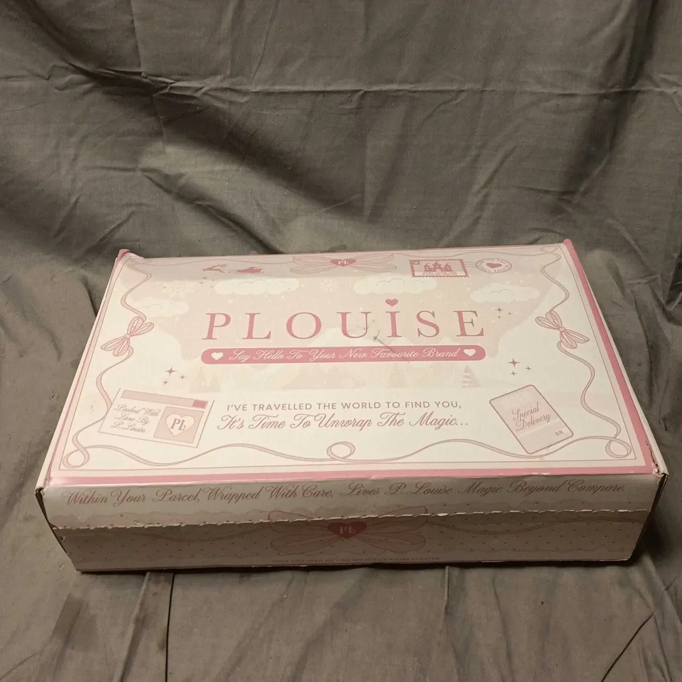 PLOUISE MYSTERY GIFT BOX, SEALED