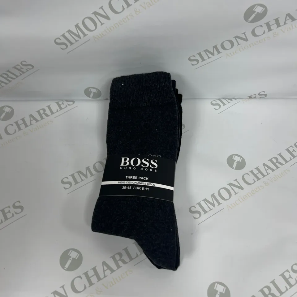 HUGO BOSS 3PC ANKLE SOCK SIZE 6-11
