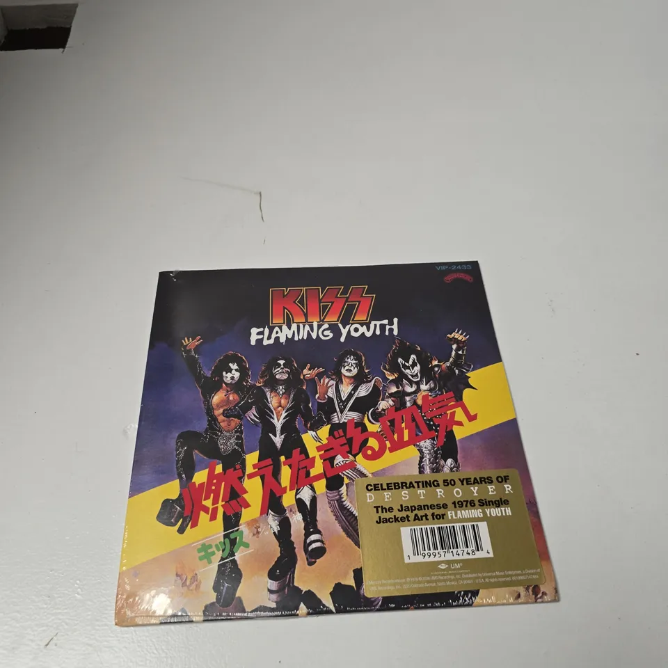 KISS - FLAMING YOUTH 45 RPM VINYL SEALED JAPANESE ART SLEEVE
