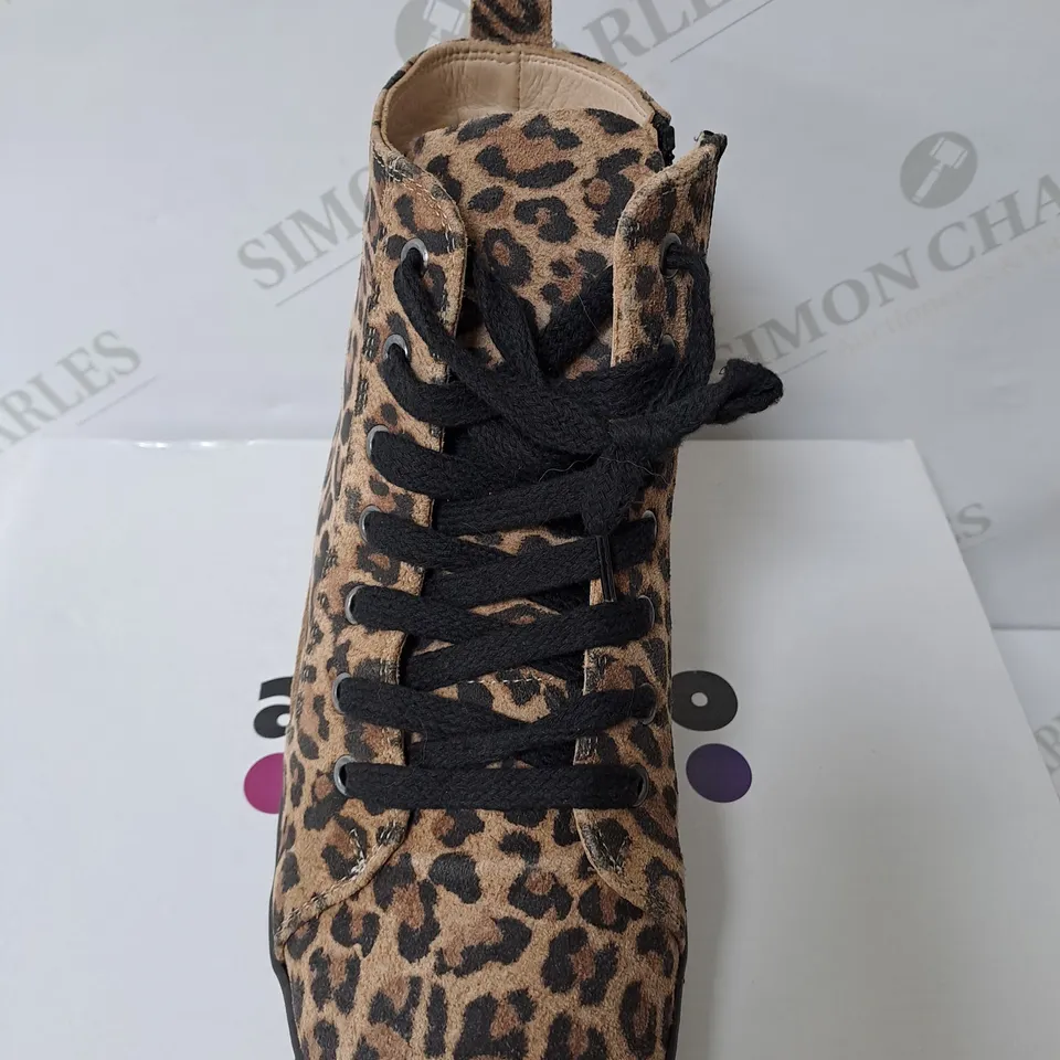 BOXED ADEESO LEOPARD STYLE BOOTS SIZE 6