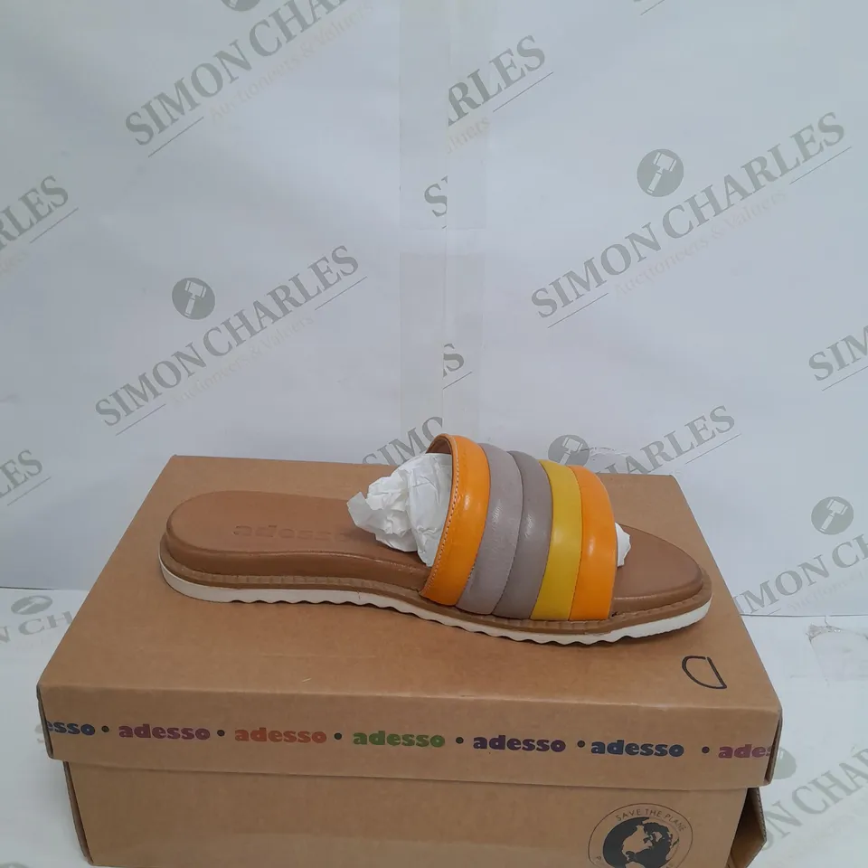 BOXED ADESSO MULTI COLOURED OPEN TOE SANDAL SIZE 5