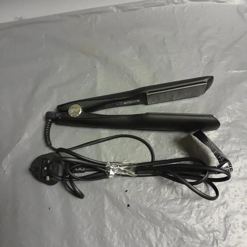 GHD MAX HAIR STRAIGHTENER IN BLACK MODEL NO. S7N421