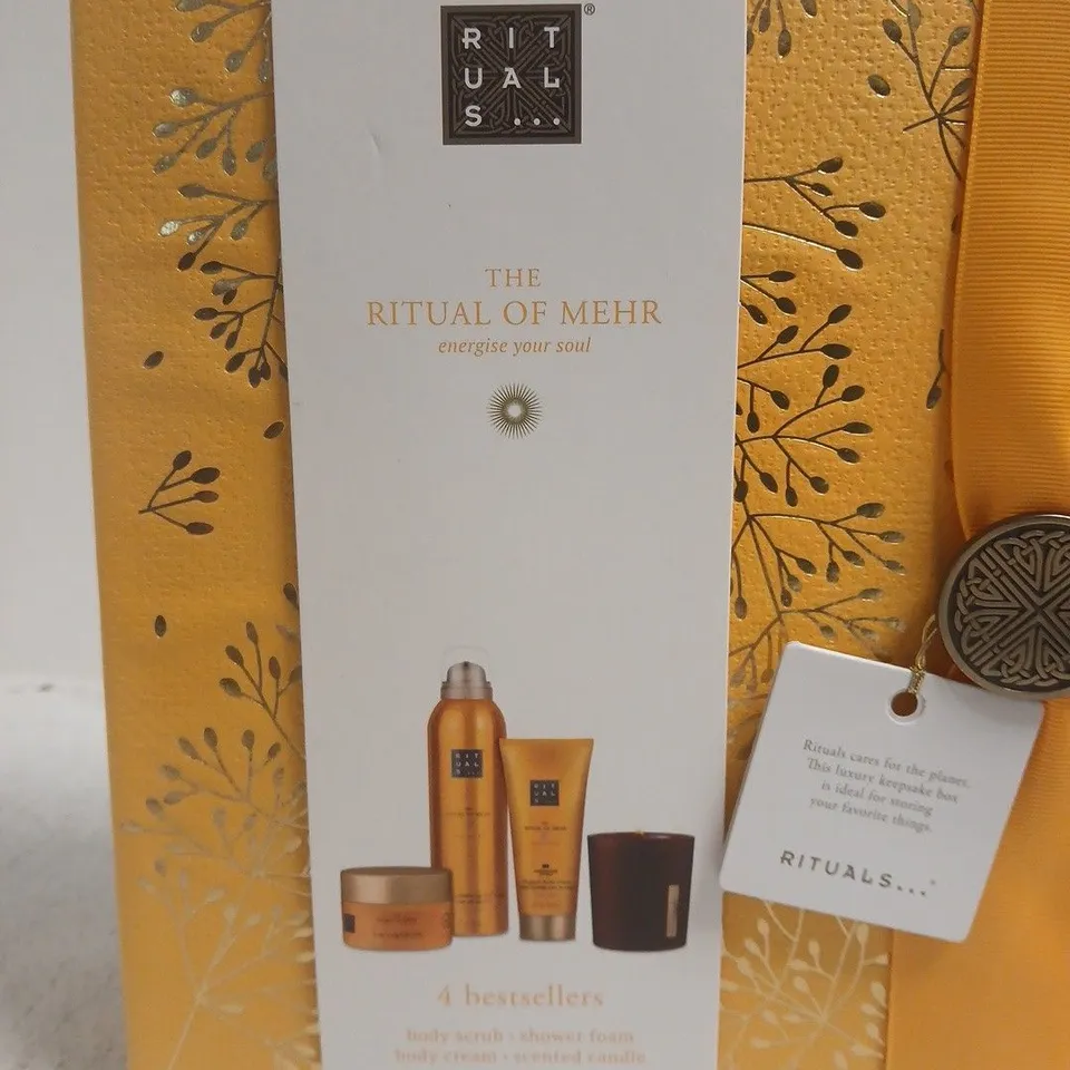 BOXED RITUALS THE RITUAL OF MEHR GIFT SET