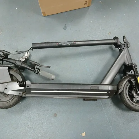 BUSBI HORNET PRO ELECTRIC SCOOTER - COLLECTION ONLY