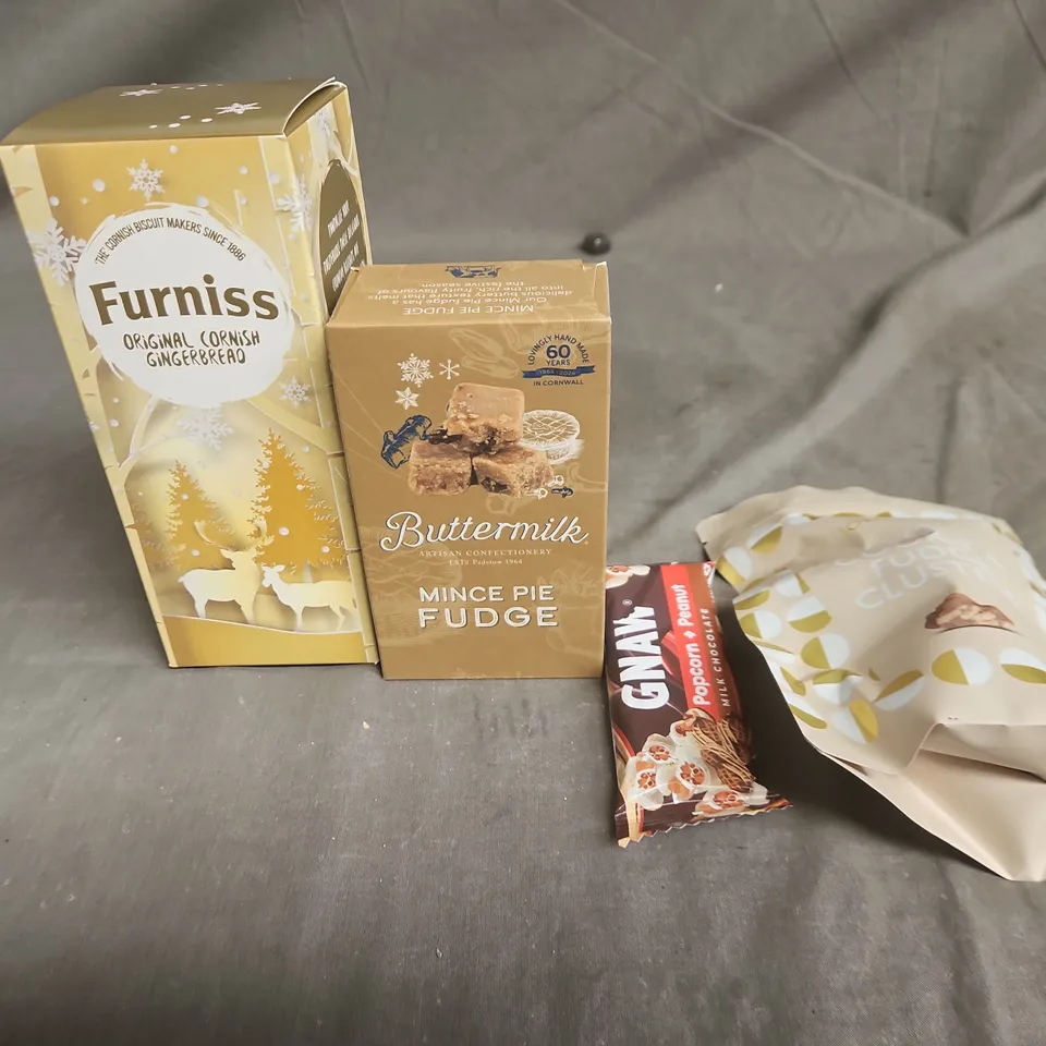 TOTE OF APPROXIMATELY 11 ASSORTED FOOD AND DRINK ITEMS TO INCLUDE GINGERBREAD , BUTTERMILK MINCE PIE FUDGE , ETC 