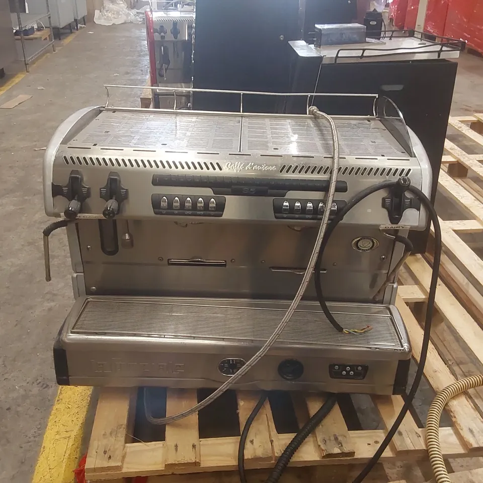 LA SPAZIALE CAFFÉ D'AUTORE COMMERCIAL 2 GROUP COFFEE MACHINE